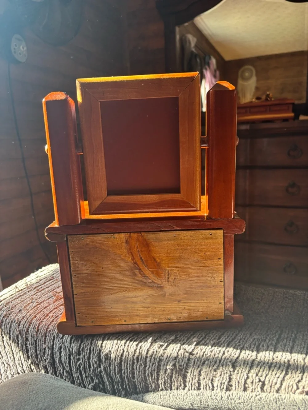 Vintage Tabletop Vanity Jewelry Chest, Cedar Wood Color